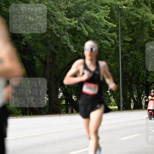 06.09.2026 - CURREX Alsterlauf Dr. Thomas Lammeyer http://msf.ph/oto/10113264 06.09.2026 09:04:40 Laufen  meine-sportfotos.de
