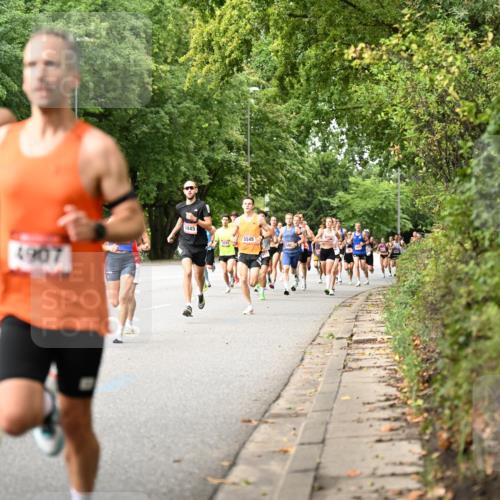 06.09.2026 - CURREX Alsterlauf Dr. Thomas Lammeyer http://msf.ph/oto/10113303 06.09.2026 09:04:48 Laufen 8129, 4907, 5045, 5545 meine-sportfotos.de