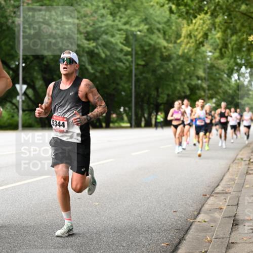 06.09.2026 - CURREX Alsterlauf Dr. Thomas Lammeyer http://msf.ph/oto/10113371 06.09.2026 09:04:58 Laufen 13, 5344 meine-sportfotos.de