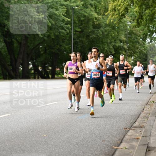 06.09.2026 - CURREX Alsterlauf Dr. Thomas Lammeyer http://msf.ph/oto/10113379 06.09.2026 09:04:59 Laufen 583, 5072, 8177, 3099, 5624 meine-sportfotos.de