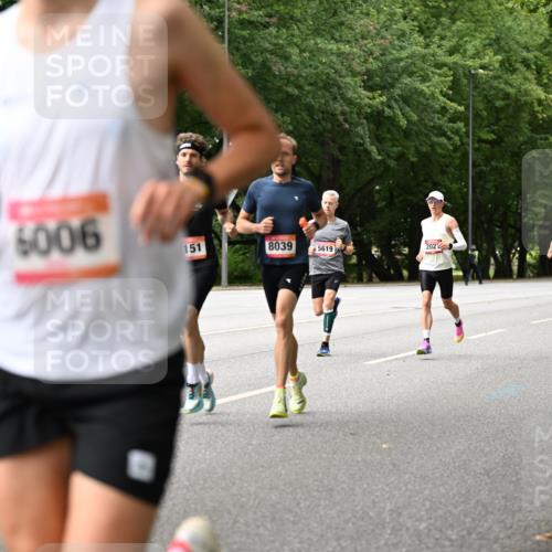 06.09.2026 - CURREX Alsterlauf Dr. Thomas Lammeyer http://msf.ph/oto/10113424 06.09.2026 09:05:06 Laufen 6006, 151, 8039, 5619, 202, 3809, 4160 meine-sportfotos.de