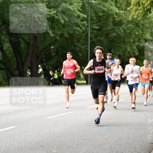 06.09.2026 - CURREX Alsterlauf Dr. Thomas Lammeyer http://msf.ph/oto/10113437 06.09.2026 09:05:09 Laufen 3809, 4625, 5161, 6001, 5340, 4160, 226 meine-sportfotos.de