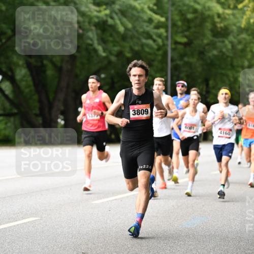 06.09.2026 - CURREX Alsterlauf Dr. Thomas Lammeyer http://msf.ph/oto/10113442 06.09.2026 09:05:09 Laufen 3809, 6001, 4160, 226, 5340 meine-sportfotos.de
