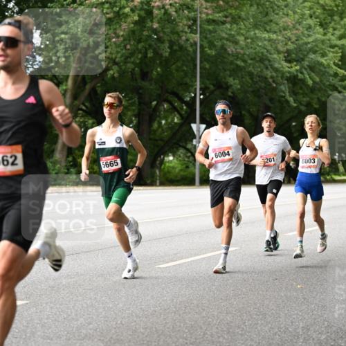 06.09.2026 - CURREX Alsterlauf Dr. Thomas Lammeyer http://msf.ph/oto/10113475 06.09.2026 09:05:14 Laufen 2562, 5665, 6004, 201, 6003, 4678 meine-sportfotos.de