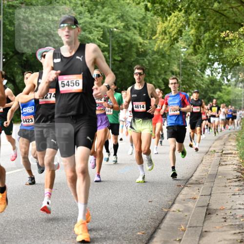 06.09.2026 - CURREX Alsterlauf Dr. Thomas Lammeyer http://msf.ph/oto/10113544 06.09.2026 09:05:25 Laufen 6, 6423, 274, 5456, 562, 685, 4614, 5, 2299 meine-sportfotos.de