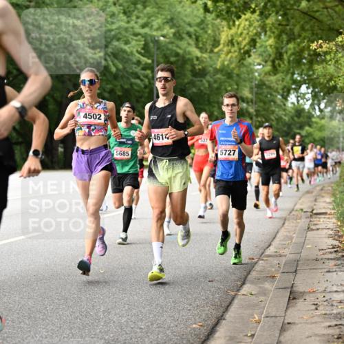 06.09.2026 - CURREX Alsterlauf Dr. Thomas Lammeyer http://msf.ph/oto/10113547 06.09.2026 09:05:25 Laufen 5456, 51, 12, 4502, 5685, 4614, 537, 5727, 2299 meine-sportfotos.de