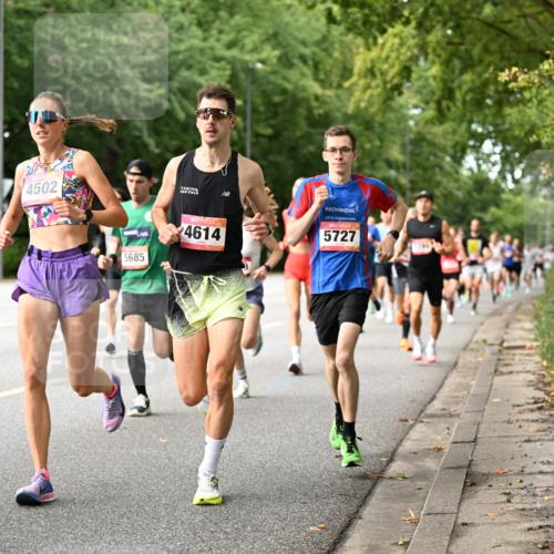 06.09.2026 - CURREX Alsterlauf Dr. Thomas Lammeyer http://msf.ph/oto/10113550 06.09.2026 09:05:26 Laufen 4502, 28, 5685, 4614, 5727 meine-sportfotos.de