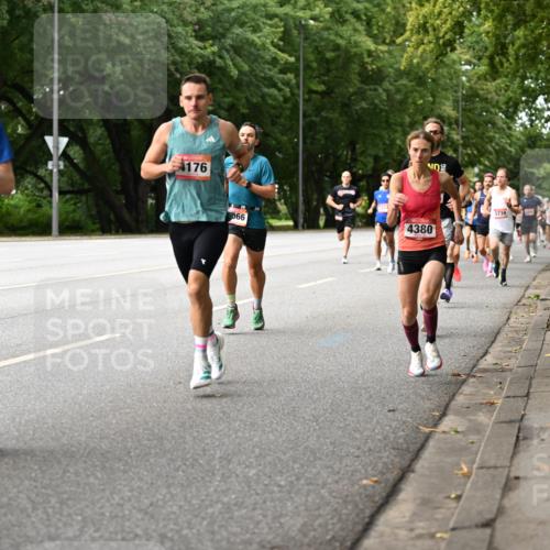 06.09.2026 - CURREX Alsterlauf Dr. Thomas Lammeyer http://msf.ph/oto/10113575 06.09.2026 09:05:30 Laufen 48, 4176, 066, 4380, 5739 meine-sportfotos.de