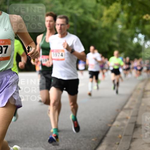 06.09.2026 - CURREX Alsterlauf Dr. Thomas Lammeyer http://msf.ph/oto/10113705 06.09.2026 09:05:48 Laufen 8197, 1974 meine-sportfotos.de