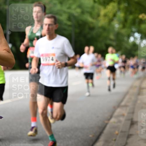 06.09.2026 - CURREX Alsterlauf Dr. Thomas Lammeyer http://msf.ph/oto/10113706 06.09.2026 09:05:49 Laufen 97, 1270, 5974 meine-sportfotos.de