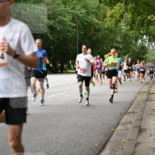 06.09.2026 - CURREX Alsterlauf Dr. Thomas Lammeyer http://msf.ph/oto/10113709 06.09.2026 09:05:49 Laufen 5974, 2738, 4758 meine-sportfotos.de