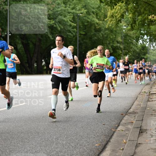 06.09.2026 - CURREX Alsterlauf Dr. Thomas Lammeyer http://msf.ph/oto/10113715 06.09.2026 09:05:50 Laufen 3667, 6140, 2738, 92, 4758 meine-sportfotos.de