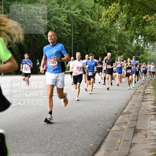 06.09.2026 - CURREX Alsterlauf Dr. Thomas Lammeyer http://msf.ph/oto/10113728 06.09.2026 09:05:52 Laufen 475, 6370, 5783, 6136, 6151, 5322, 424, 5105 meine-sportfotos.de