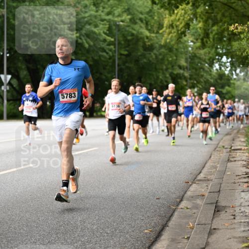 06.09.2026 - CURREX Alsterlauf Dr. Thomas Lammeyer http://msf.ph/oto/10113730 06.09.2026 09:05:52 Laufen 176, 5783, 6136 meine-sportfotos.de