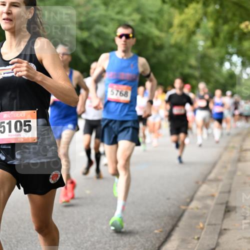 06.09.2026 - CURREX Alsterlauf Dr. Thomas Lammeyer http://msf.ph/oto/10113761 06.09.2026 09:05:56 Laufen 5105, 5768 meine-sportfotos.de