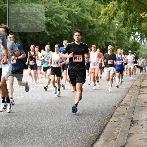 06.09.2026 - CURREX Alsterlauf Dr. Thomas Lammeyer http://msf.ph/oto/10113770 06.09.2026 09:05:58 Laufen 5988, 152, 828, 200, 2831, 6122, 5956, 2723, 24 meine-sportfotos.de