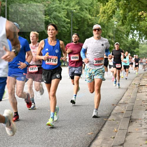 06.09.2026 - CURREX Alsterlauf Dr. Thomas Lammeyer http://msf.ph/oto/10113799 06.09.2026 09:06:02 Laufen 3361, 42, 195, 5811, 5710, 4866, 3997, 4657 meine-sportfotos.de