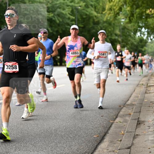 06.09.2026 - CURREX Alsterlauf Dr. Thomas Lammeyer http://msf.ph/oto/10113843 06.09.2026 09:06:10 Laufen 94, 3258, 4893, 5541 meine-sportfotos.de