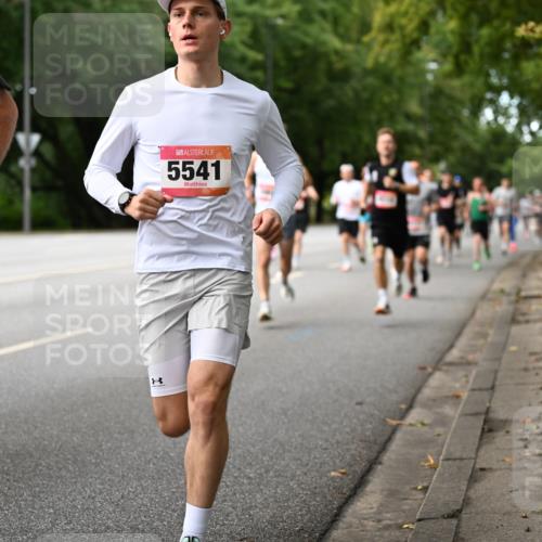 06.09.2026 - CURREX Alsterlauf Dr. Thomas Lammeyer http://msf.ph/oto/10113852 06.09.2026 09:06:11 Laufen 93, 5541 meine-sportfotos.de
