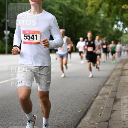 06.09.2026 - CURREX Alsterlauf Dr. Thomas Lammeyer http://msf.ph/oto/10113853 06.09.2026 09:06:11 Laufen 5541 meine-sportfotos.de