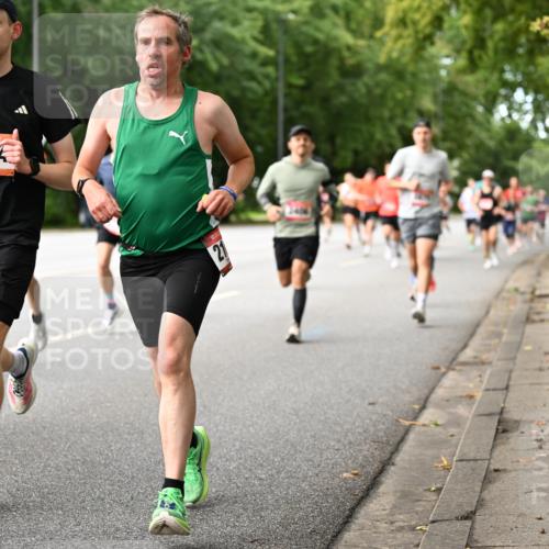 06.09.2026 - CURREX Alsterlauf Dr. Thomas Lammeyer http://msf.ph/oto/10113895 06.09.2026 09:06:17 Laufen 3771, 3712, 21 meine-sportfotos.de
