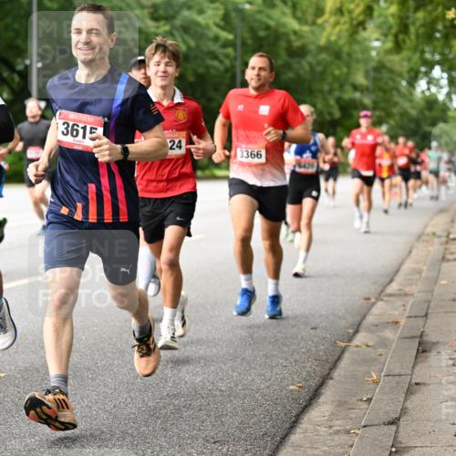 06.09.2026 - CURREX Alsterlauf Dr. Thomas Lammeyer http://msf.ph/oto/10113971 06.09.2026 09:06:29 Laufen 2026, 4828, 3615, 24, 3366, 6438 meine-sportfotos.de