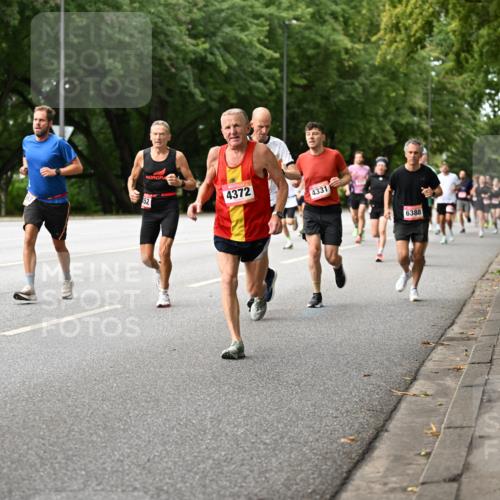 06.09.2026 - CURREX Alsterlauf Dr. Thomas Lammeyer http://msf.ph/oto/10114006 06.09.2026 09:06:34 Laufen 4671, 4372, 4331, 6388 meine-sportfotos.de