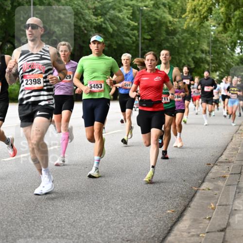 06.09.2026 - CURREX Alsterlauf Dr. Thomas Lammeyer http://msf.ph/oto/10114132 06.09.2026 09:06:53 Laufen 5530, 2398, 29, 5453, 201, 211, 104 meine-sportfotos.de