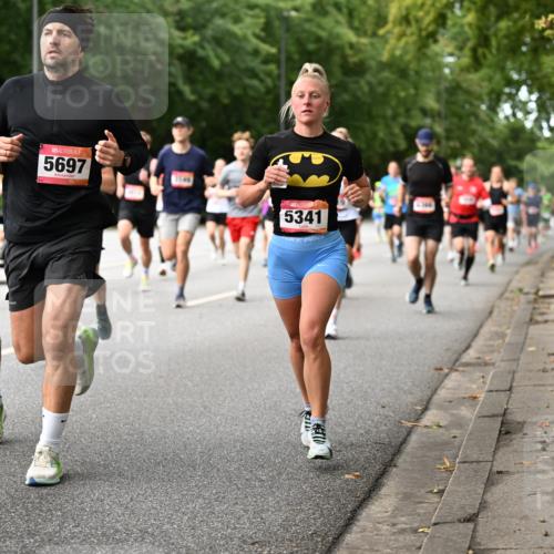 06.09.2026 - CURREX Alsterlauf Dr. Thomas Lammeyer http://msf.ph/oto/10114163 06.09.2026 09:06:58 Laufen 5699, 5697, 5341 meine-sportfotos.de
