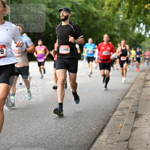 06.09.2026 - CURREX Alsterlauf Dr. Thomas Lammeyer http://msf.ph/oto/10114177 06.09.2026 09:07:00 Laufen 5919, 1956, 6366 meine-sportfotos.de