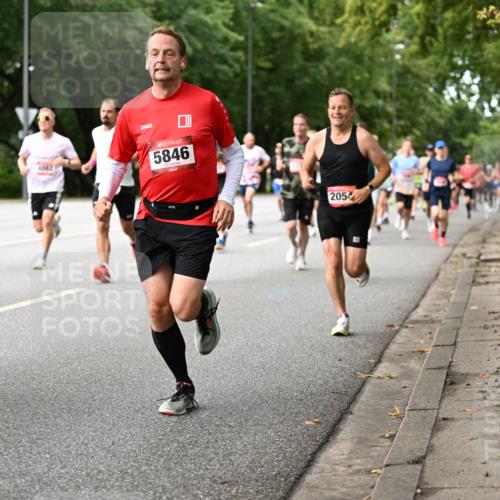06.09.2026 - CURREX Alsterlauf Dr. Thomas Lammeyer http://msf.ph/oto/10114188 06.09.2026 09:07:02 Laufen 386, 2449, 5846, 205 meine-sportfotos.de