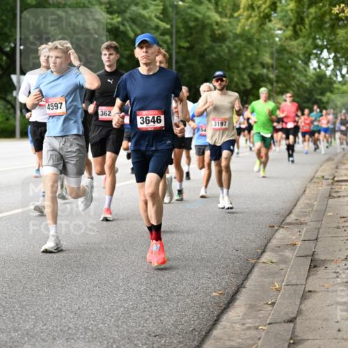 06.09.2026 - CURREX Alsterlauf Dr. Thomas Lammeyer http://msf.ph/oto/10114216 06.09.2026 09:07:06 Laufen 54, 1937, 4597, 362, 3646, 3197 meine-sportfotos.de