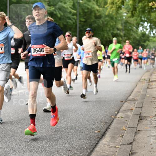 06.09.2026 - CURREX Alsterlauf Dr. Thomas Lammeyer http://msf.ph/oto/10114219 06.09.2026 09:07:06 Laufen 4597, 4, 3646, 197, 4663 meine-sportfotos.de