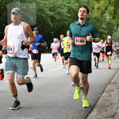 06.09.2026 - CURREX Alsterlauf Dr. Thomas Lammeyer http://msf.ph/oto/10114292 06.09.2026 09:07:18 Laufen 183, 2106, 878, 3678, 6186 meine-sportfotos.de