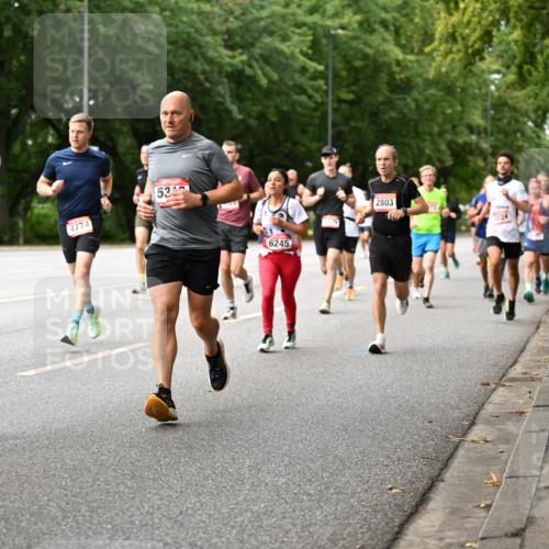 06.09.2026 - CURREX Alsterlauf Dr. Thomas Lammeyer http://msf.ph/oto/10114329 06.09.2026 09:07:23 Laufen 400, 4774, 53, 6245, 2803, 124 meine-sportfotos.de