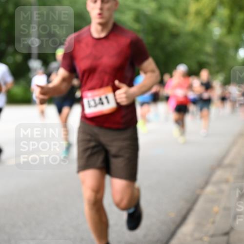 06.09.2026 - CURREX Alsterlauf Dr. Thomas Lammeyer http://msf.ph/oto/10114366 06.09.2026 09:07:29 Laufen 1341 meine-sportfotos.de
