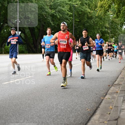06.09.2026 - CURREX Alsterlauf Dr. Thomas Lammeyer http://msf.ph/oto/10114377 06.09.2026 09:07:30 Laufen 4142, 5245, 2111, 8158, 8157 meine-sportfotos.de