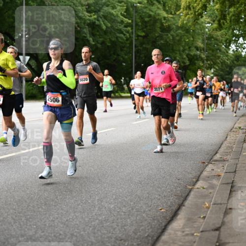 06.09.2026 - CURREX Alsterlauf Dr. Thomas Lammeyer http://msf.ph/oto/10114471 06.09.2026 09:07:46 Laufen 3045, 2506, 5020, 2071 meine-sportfotos.de