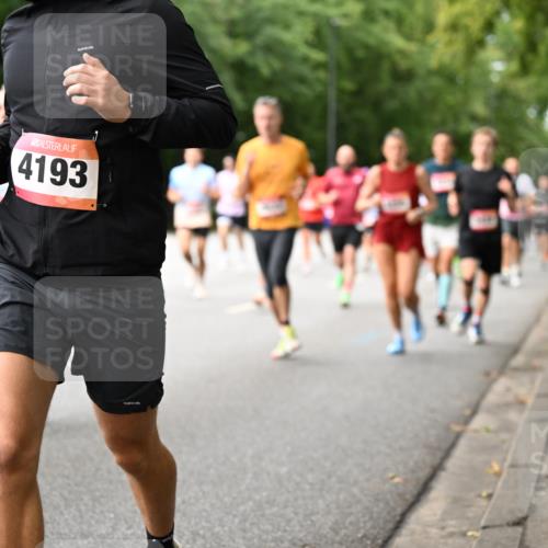 06.09.2026 - CURREX Alsterlauf Dr. Thomas Lammeyer http://msf.ph/oto/10114518 06.09.2026 09:07:54 Laufen 4193 meine-sportfotos.de