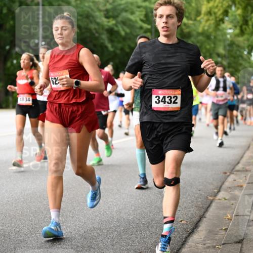 06.09.2026 - CURREX Alsterlauf Dr. Thomas Lammeyer http://msf.ph/oto/10114529 06.09.2026 09:07:56 Laufen 4141, 4834, 625, 3432 meine-sportfotos.de