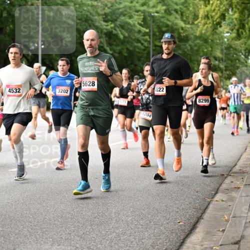 06.09.2026 - CURREX Alsterlauf Dr. Thomas Lammeyer http://msf.ph/oto/10114573 06.09.2026 09:08:02 Laufen 4532, 3202, 5202, 5628, 8071, 8204, 8322, 8299 meine-sportfotos.de