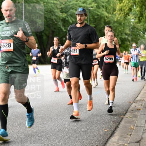 06.09.2026 - CURREX Alsterlauf Dr. Thomas Lammeyer http://msf.ph/oto/10114577 06.09.2026 09:08:03 Laufen 189, 5628, 3071, 82, 8322, 027, 8299 meine-sportfotos.de