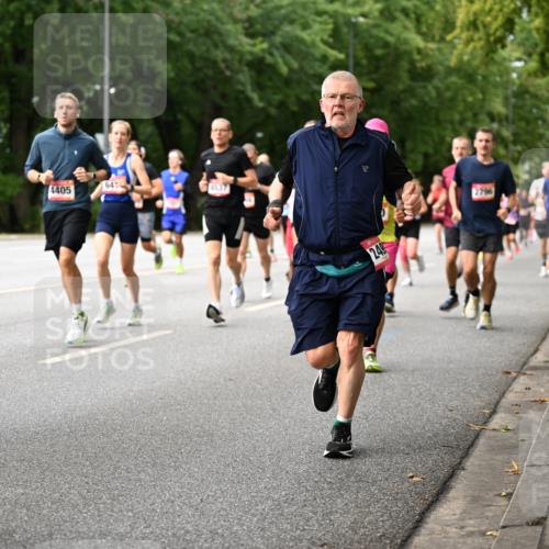 06.09.2026 - CURREX Alsterlauf Dr. Thomas Lammeyer http://msf.ph/oto/10114638 06.09.2026 09:08:13 Laufen 4254, 4537, 4405, 249, 2796 meine-sportfotos.de