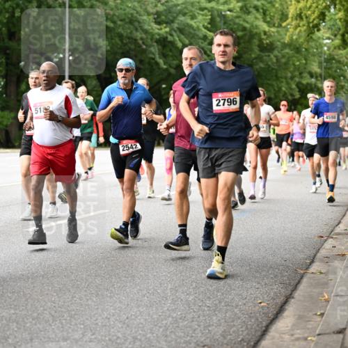 06.09.2026 - CURREX Alsterlauf Dr. Thomas Lammeyer http://msf.ph/oto/10114650 06.09.2026 09:08:15 Laufen 4581, 518, 2542, 2796, 515, 4598 meine-sportfotos.de