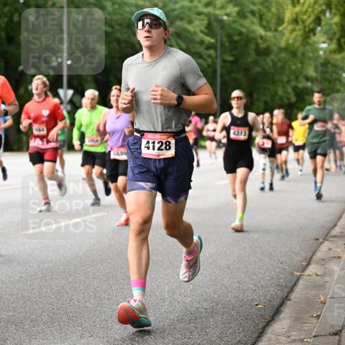 06.09.2026 - CURREX Alsterlauf Dr. Thomas Lammeyer http://msf.ph/oto/10114685 06.09.2026 09:08:20 Laufen 2434, 5839, 4128, 4313 meine-sportfotos.de