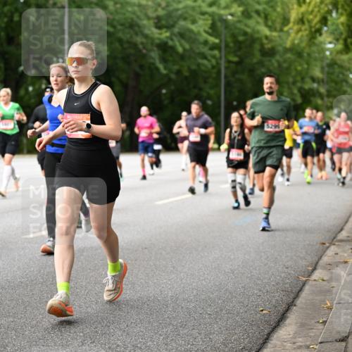 06.09.2026 - CURREX Alsterlauf Dr. Thomas Lammeyer http://msf.ph/oto/10114695 06.09.2026 09:08:22 Laufen 839, 4954, 5295 meine-sportfotos.de