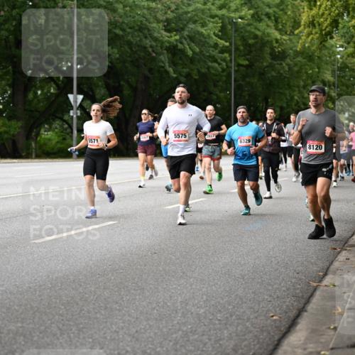 06.09.2026 - CURREX Alsterlauf Dr. Thomas Lammeyer http://msf.ph/oto/10114870 06.09.2026 09:08:50 Laufen 5575, 2823, 5571, 6329, 8120, 4240 meine-sportfotos.de