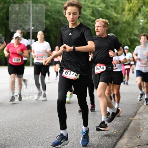 06.09.2026 - CURREX Alsterlauf Dr. Thomas Lammeyer http://msf.ph/oto/10114914 06.09.2026 09:08:56 Laufen 4309, 3124, 4674, 6173, 8065 meine-sportfotos.de
