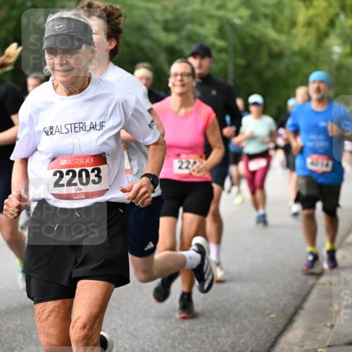 06.09.2026 - CURREX Alsterlauf Dr. Thomas Lammeyer http://msf.ph/oto/10114926 06.09.2026 09:08:58 Laufen 2203, 22 meine-sportfotos.de