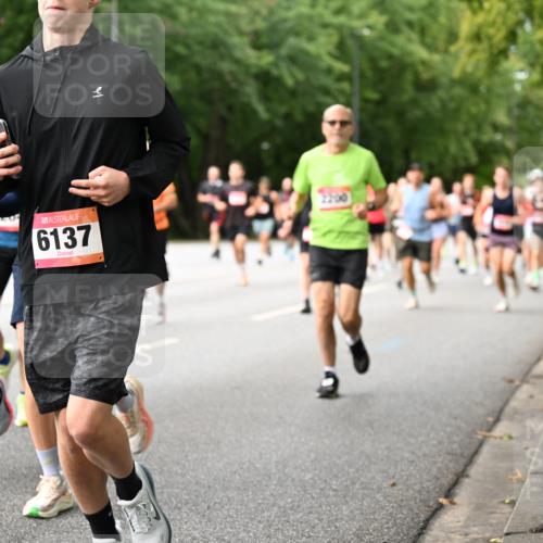 06.09.2026 - CURREX Alsterlauf Dr. Thomas Lammeyer http://msf.ph/oto/10114947 06.09.2026 09:09:01 Laufen 3845, 6137 meine-sportfotos.de